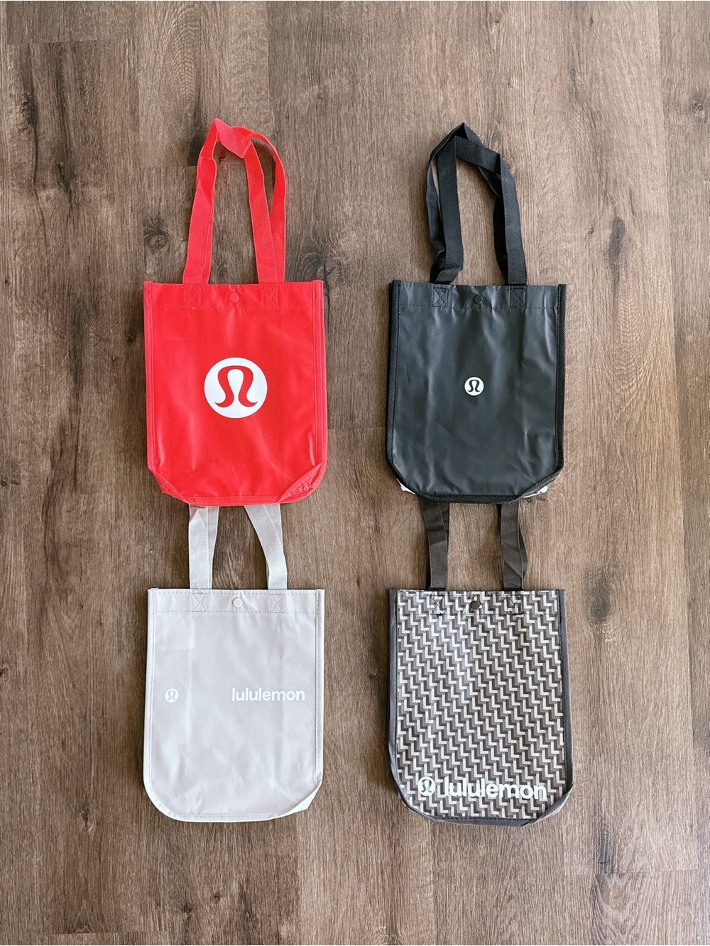 lululemon Shopper Tote Gift Bags - Bundle of 4